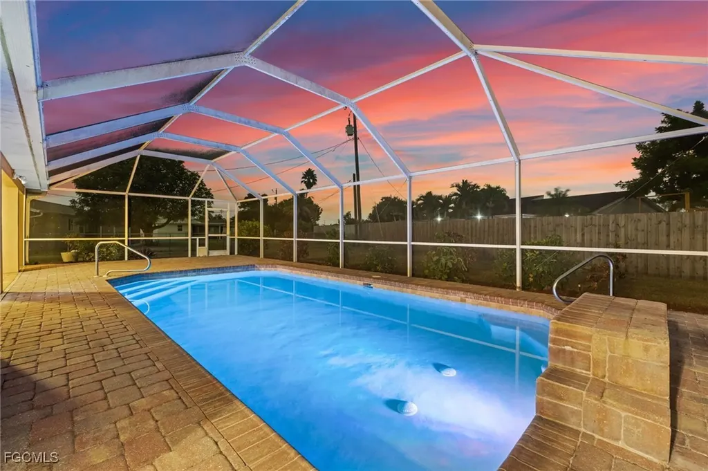 302 SE 34th Street Cape Coral FL 33904