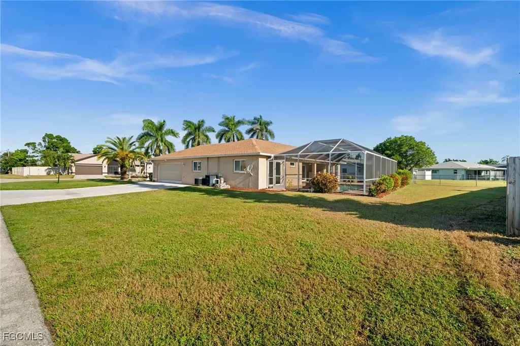 302 SE 34th Street Cape Coral FL 33904