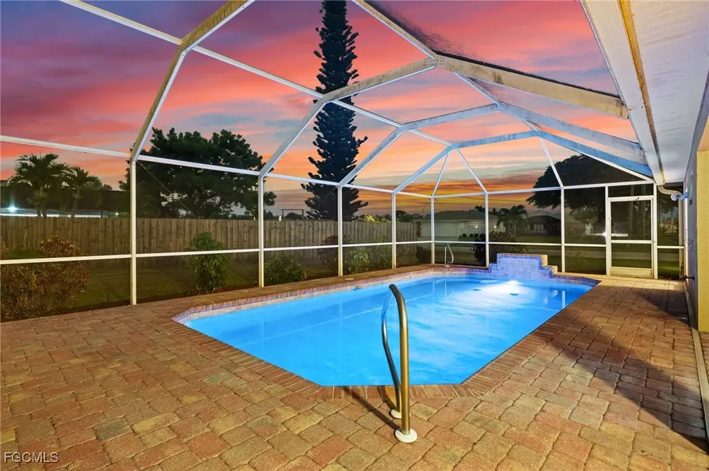 302 SE 34th Street Cape Coral FL 33904