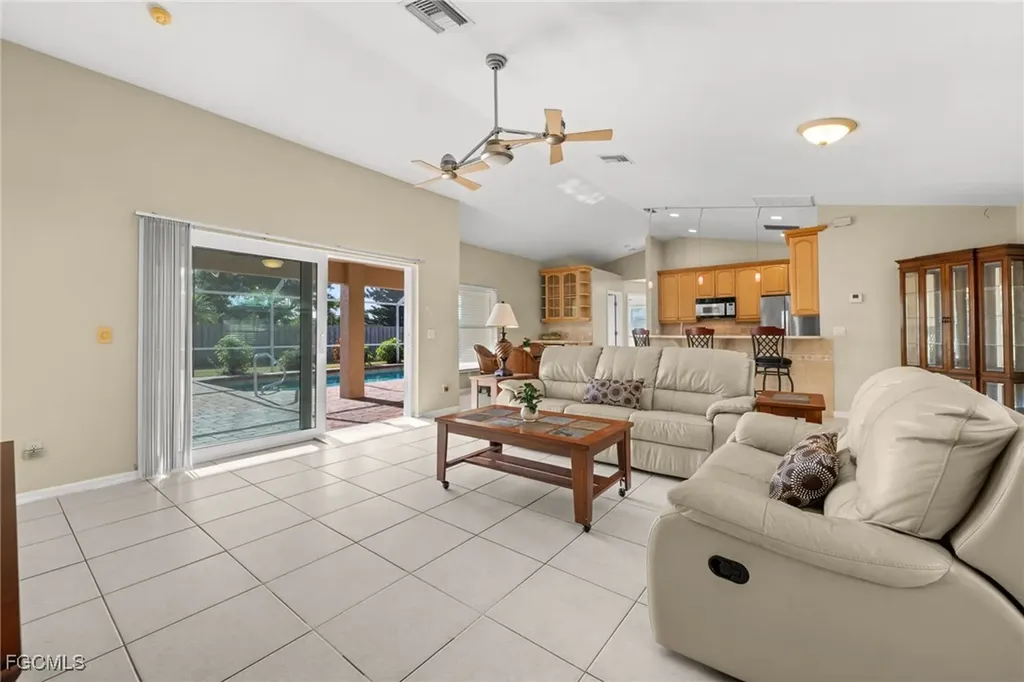 302 SE 34th Street Cape Coral FL 33904