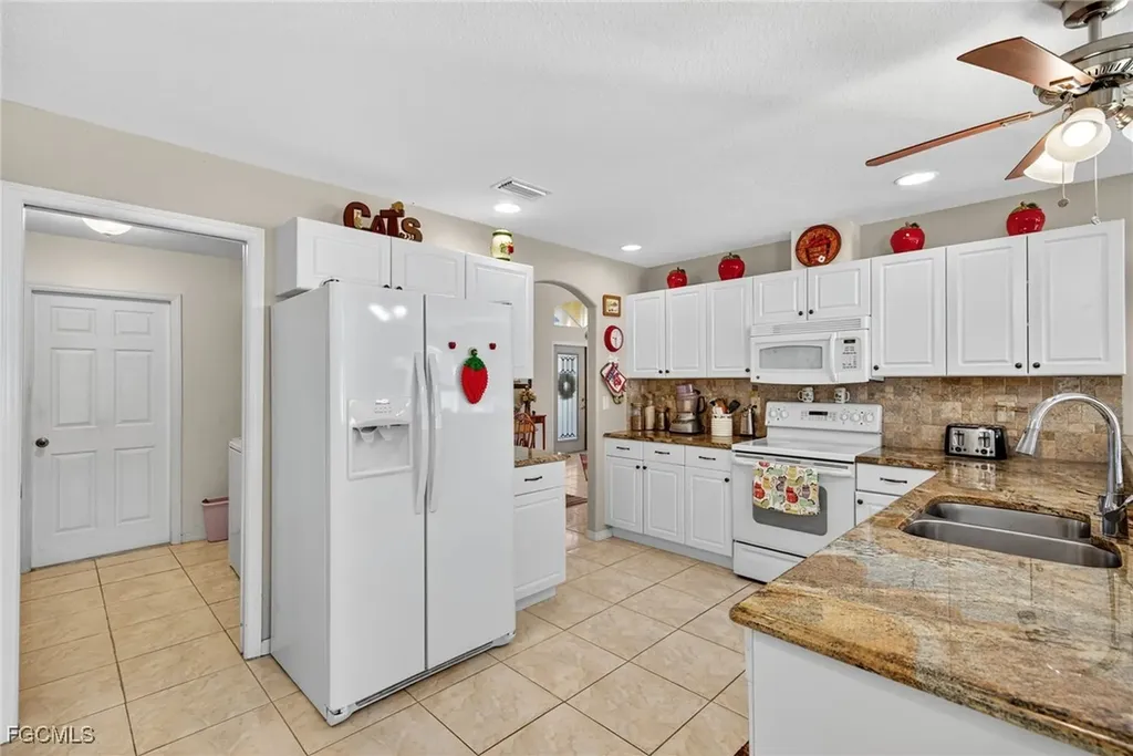 1140 SW 45th Terrace Cape Coral FL 33914