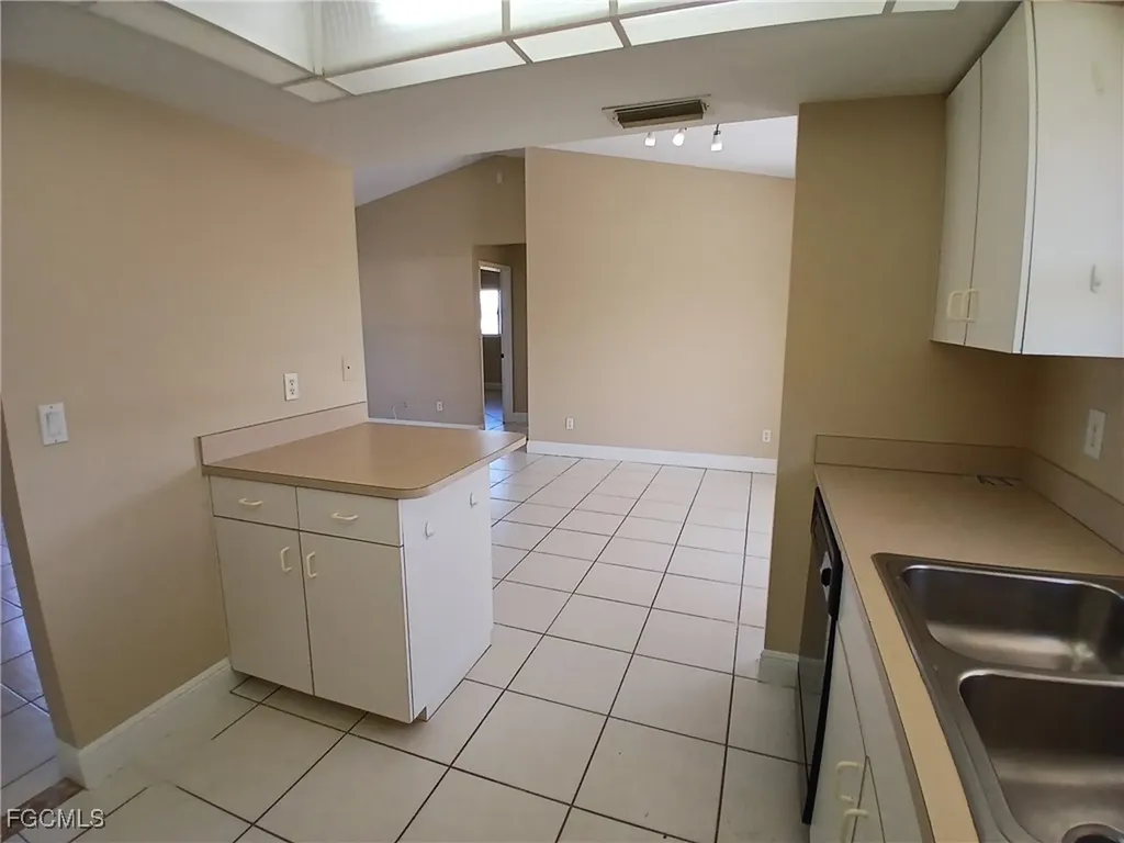 308 SE 19th Lane Cape Coral FL 33990