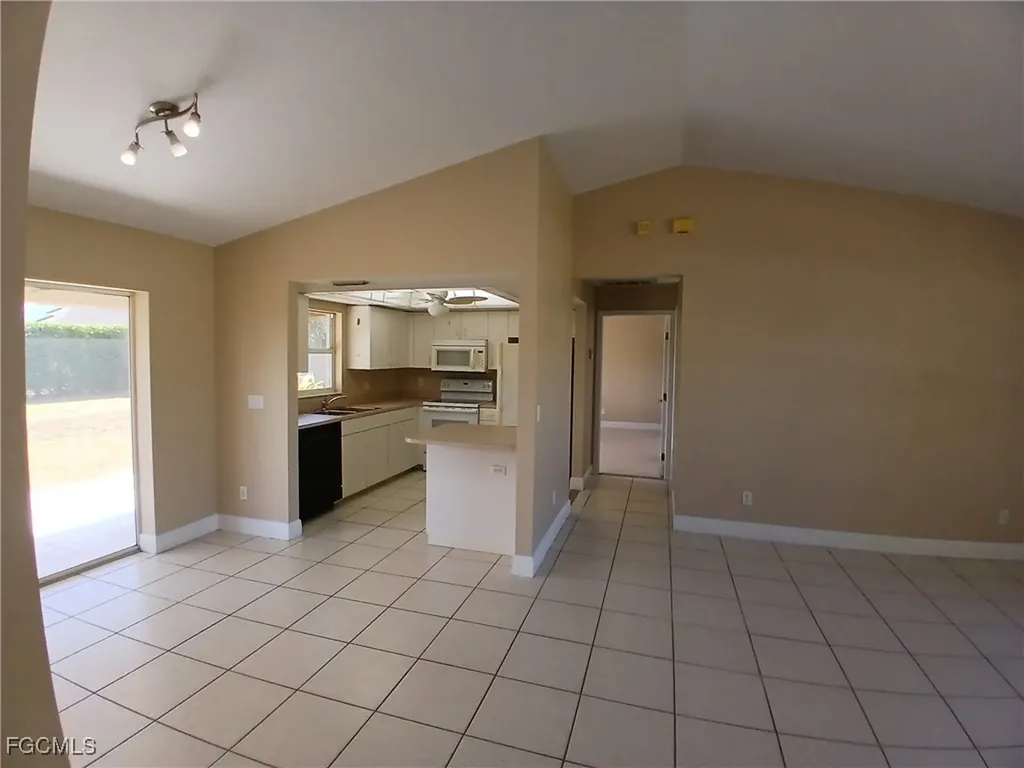 308 SE 19th Lane Cape Coral FL 33990