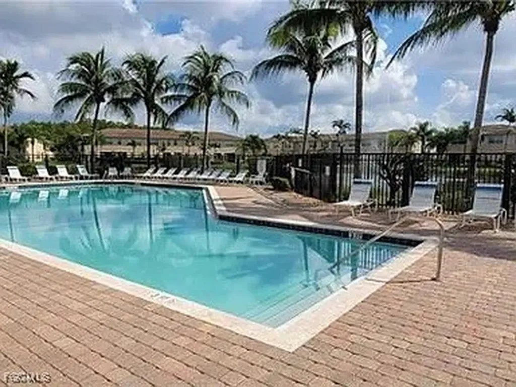 4048 Cherrybrook Loop Fort Myers FL 33966