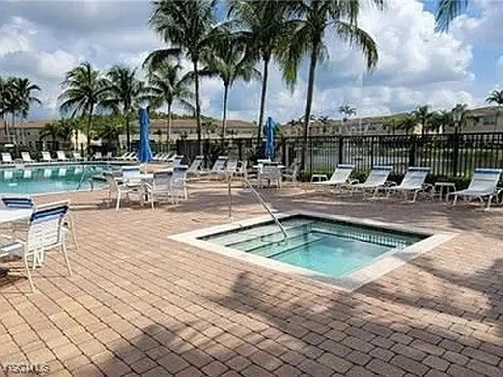4048 Cherrybrook Loop Fort Myers FL 33966