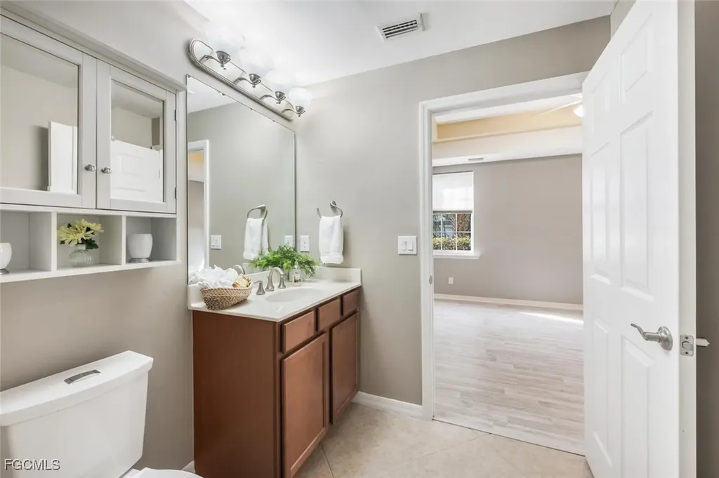 8564 Oakshade Circle Fort Myers FL 33919