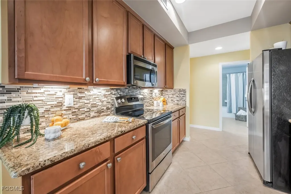 8564 Oakshade Circle Fort Myers FL 33919