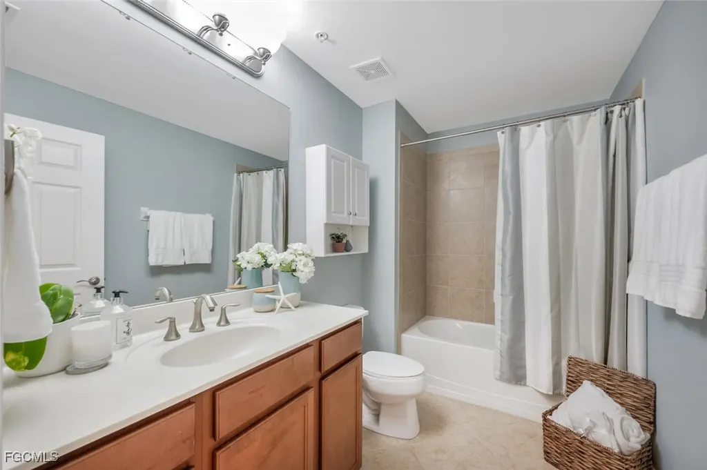 8564 Oakshade Circle Fort Myers FL 33919