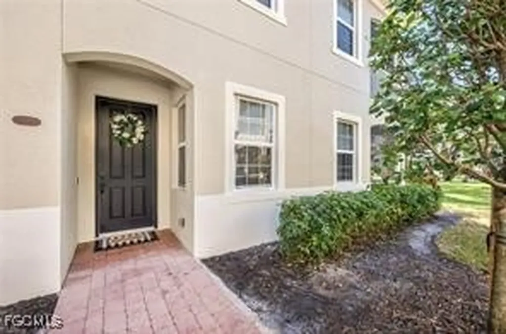 8564 Oakshade Circle Fort Myers FL 33919