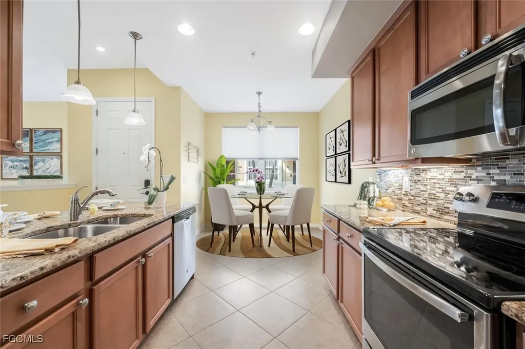 8564 Oakshade Circle Fort Myers FL 33919
