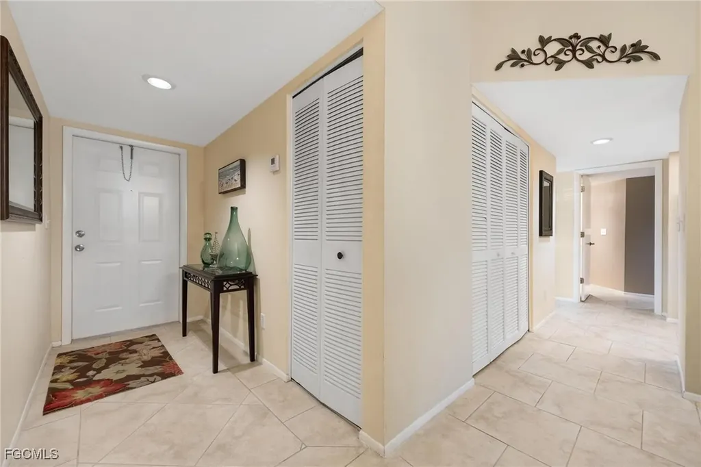 9627 Eaton Gardens Lane Fort Myers FL 33919