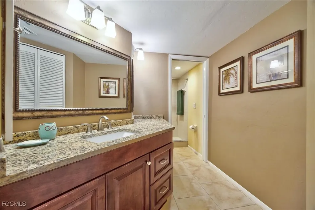 9627 Eaton Gardens Lane Fort Myers FL 33919