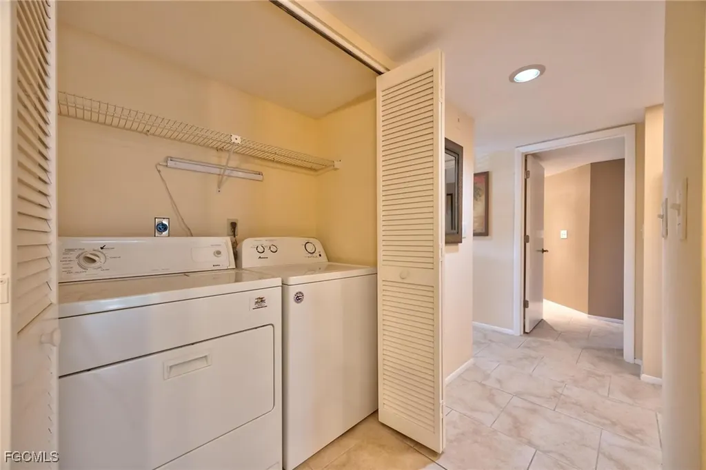 9627 Eaton Gardens Lane Fort Myers FL 33919