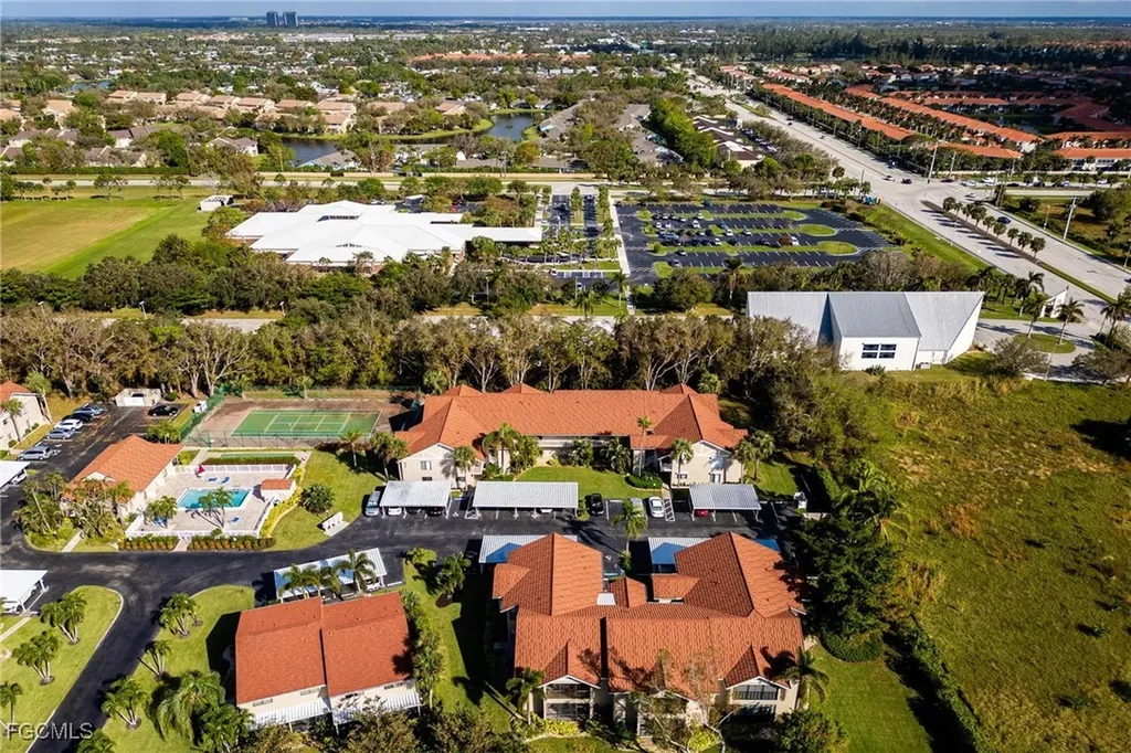 9627 Eaton Gardens Lane Fort Myers FL 33919