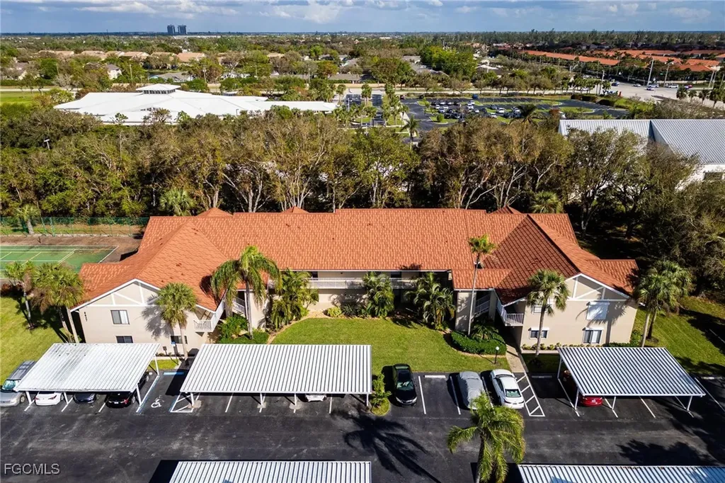 9627 Eaton Gardens Lane Fort Myers FL 33919