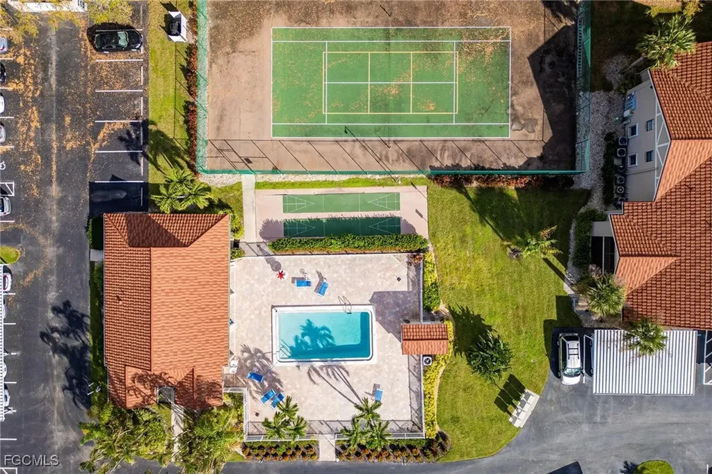 9627 Eaton Gardens Lane Fort Myers FL 33919