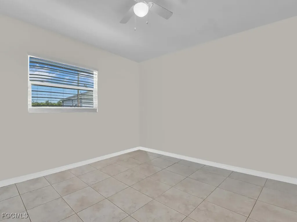 733/735 Gilbert Avenue S Lehigh Acres FL 33973