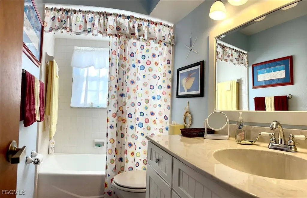 1406 S Larkwood Square Fort Myers FL 33919