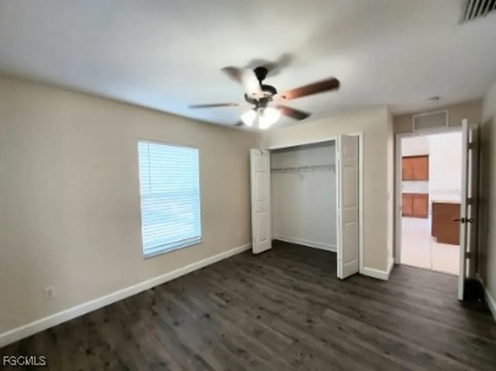 18 NW 29th Place Cape Coral FL 33993