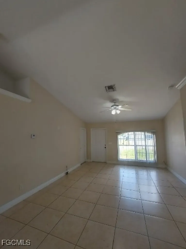 18 NW 29th Place Cape Coral FL 33993