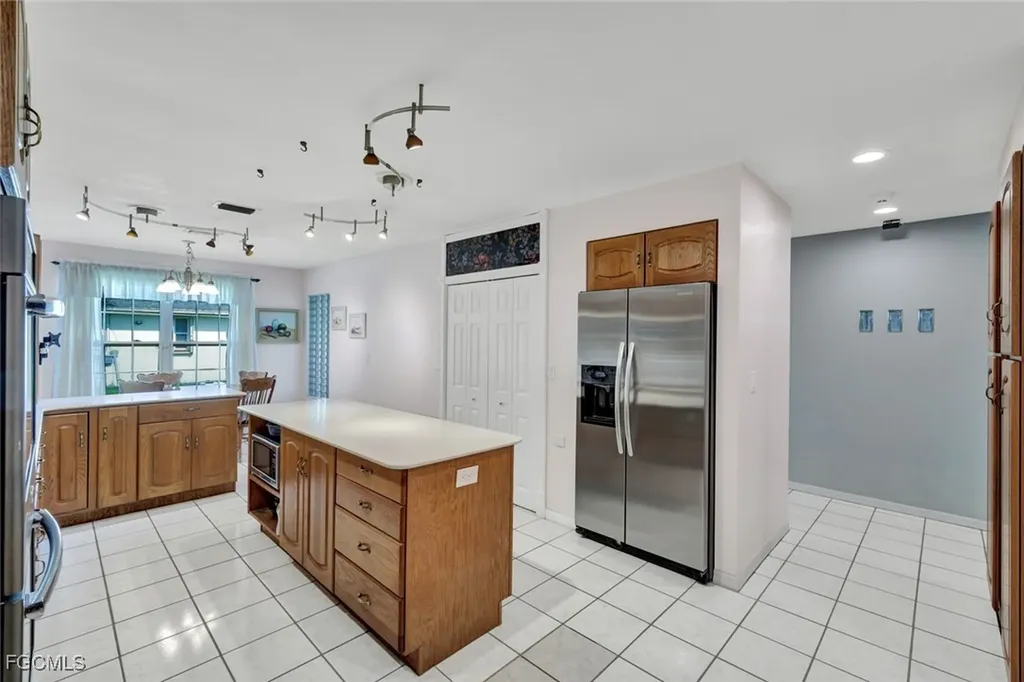 6910 Circle Drive Fort Myers FL 33905