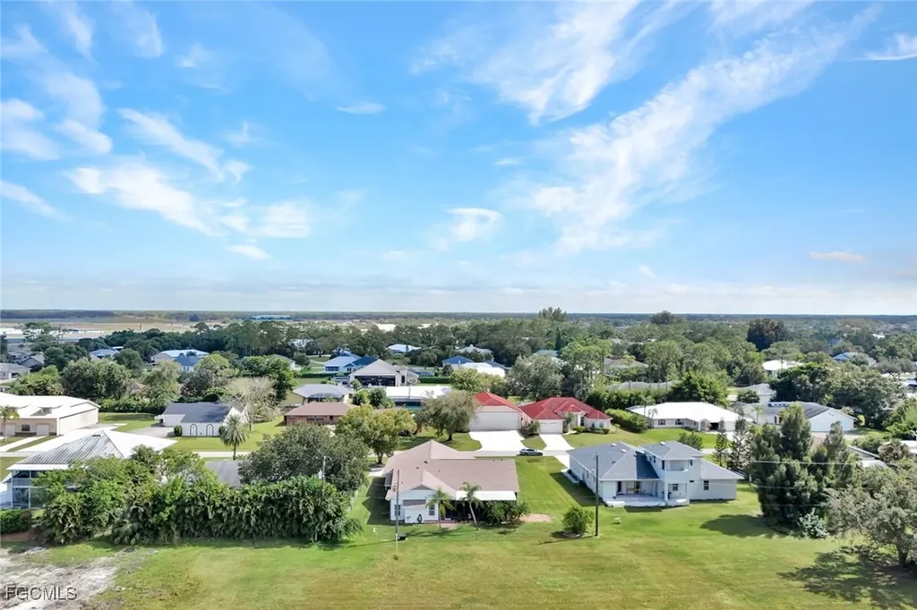 6910 Circle Drive Fort Myers FL 33905