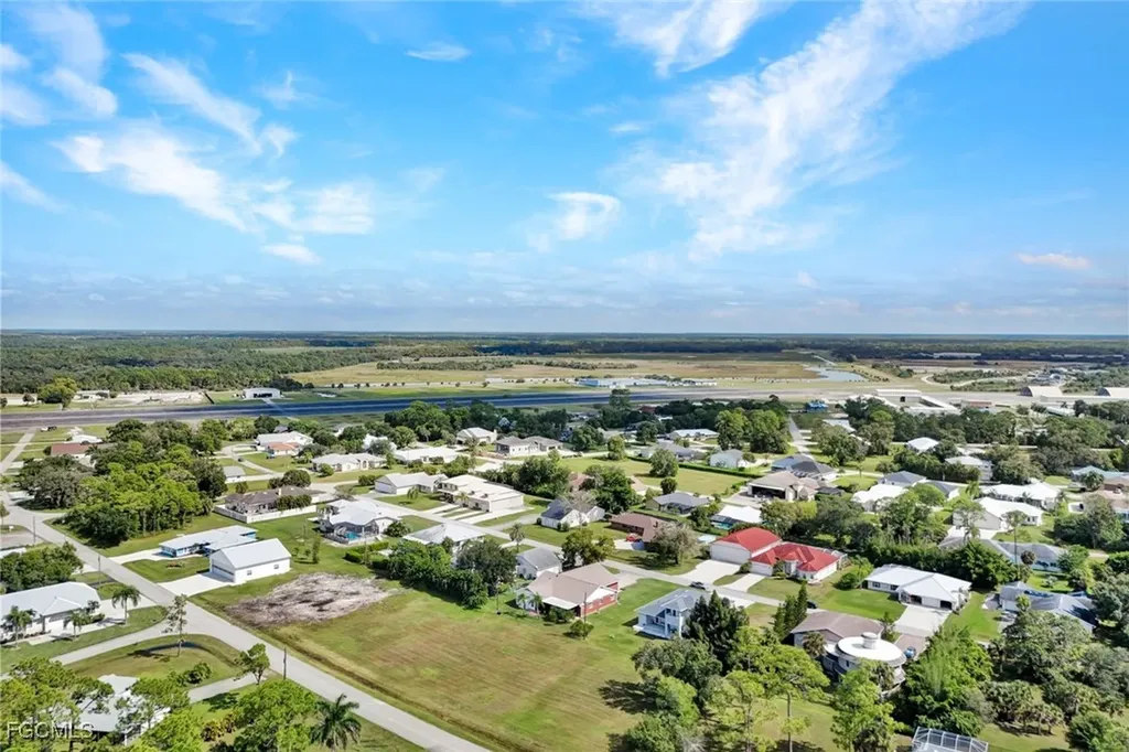 6910 Circle Drive Fort Myers FL 33905