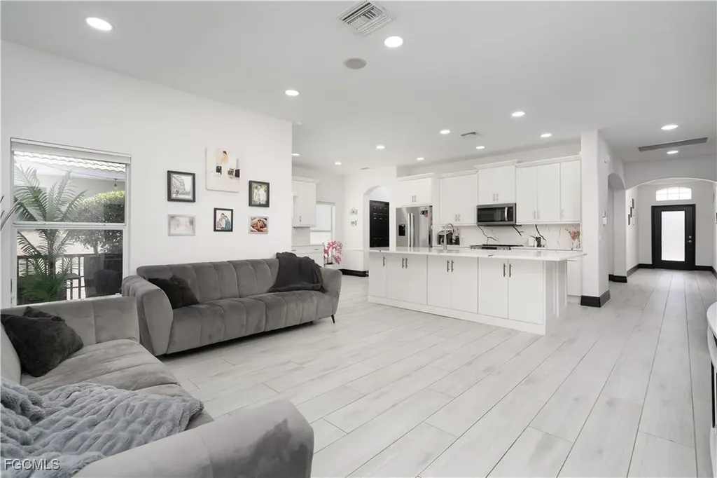 8740 Banyan Bay Boulevard Fort Myers FL 33908