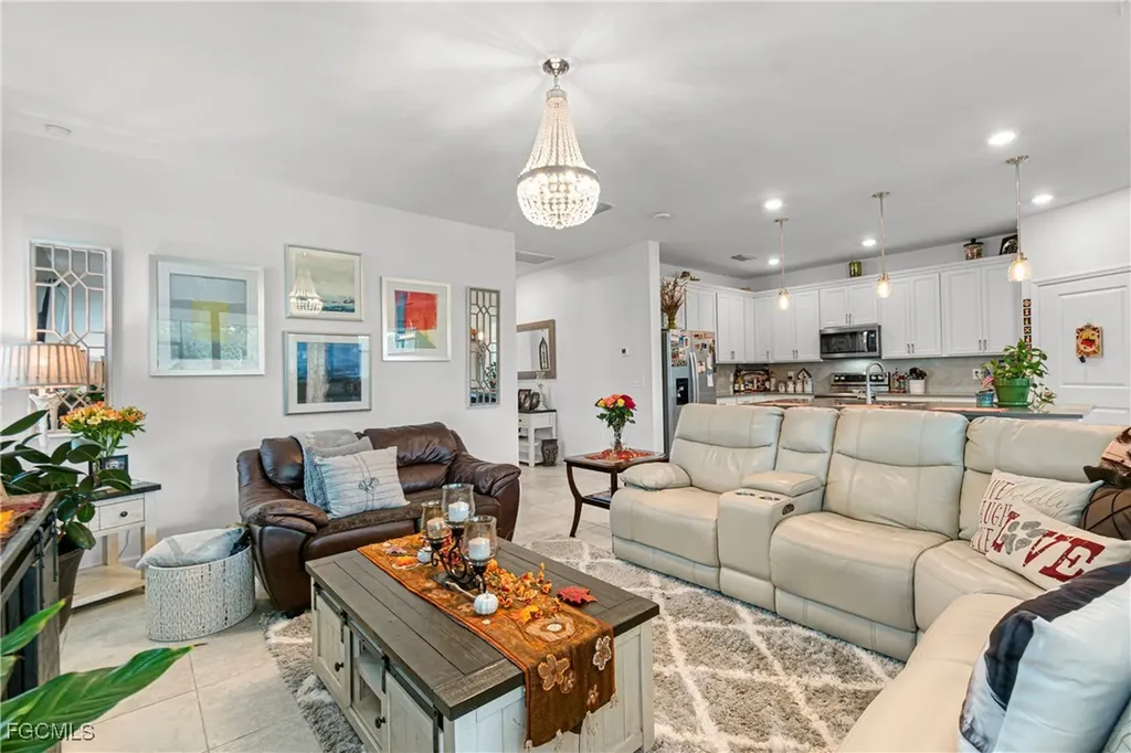 3705 Passion Vine Drive Alva FL 33920