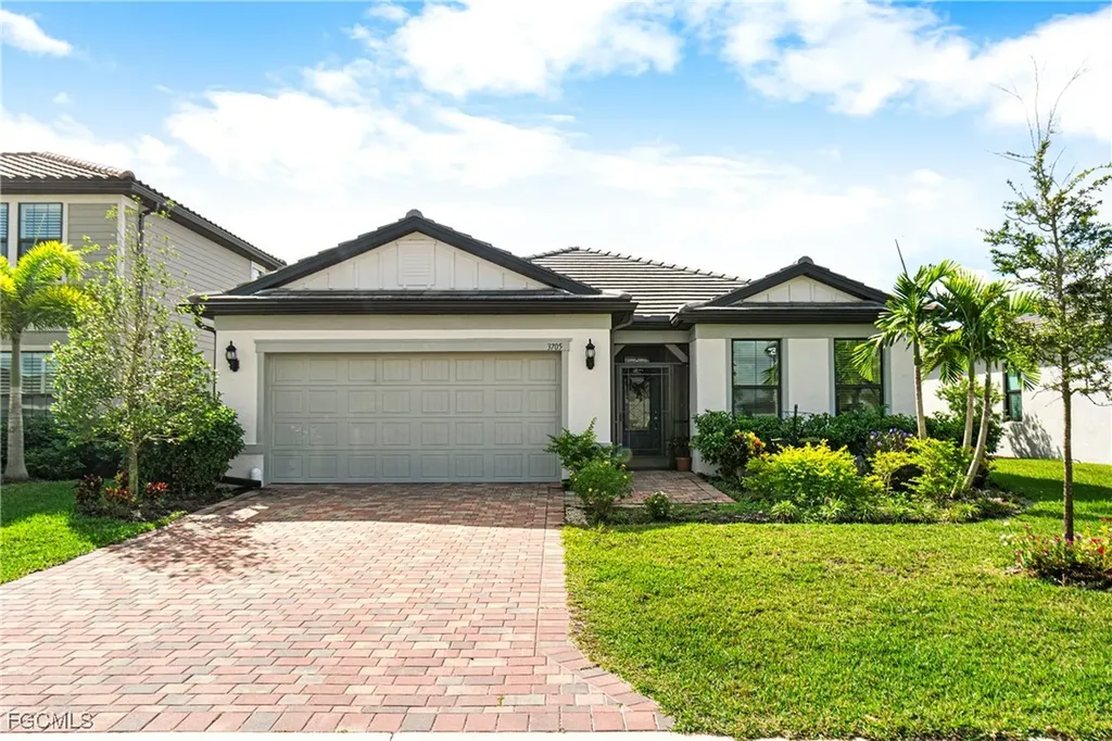 3705 Passion Vine Drive Alva FL 33920