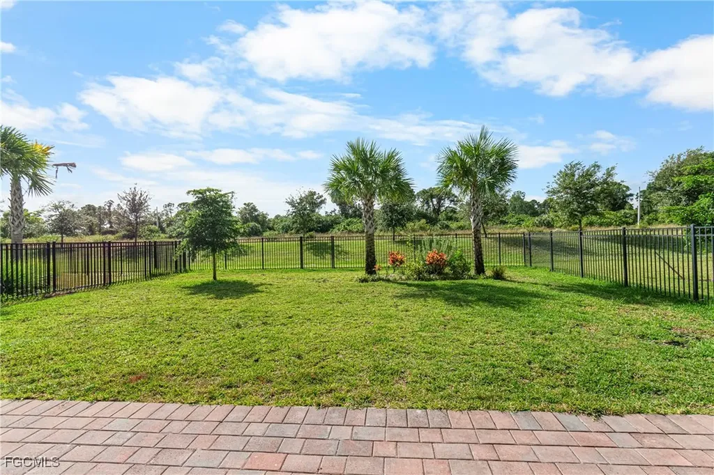 3705 Passion Vine Drive Alva FL 33920