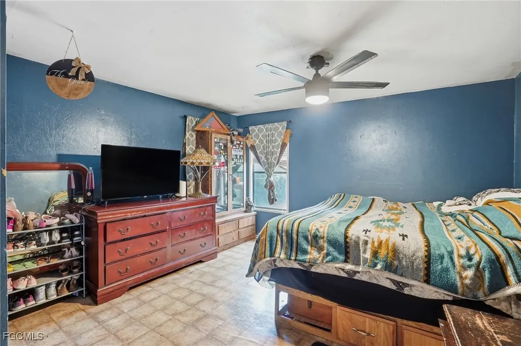 868 Avalon Avenue Labelle FL 33935