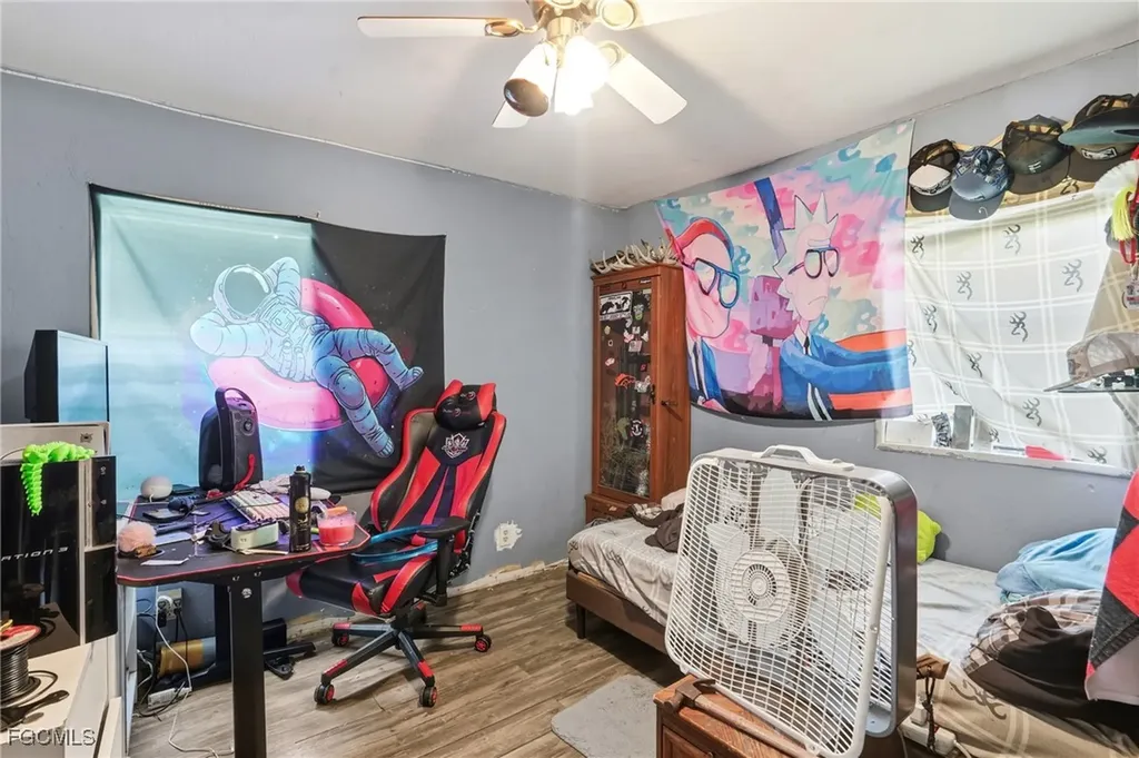 868 Avalon Avenue Labelle FL 33935