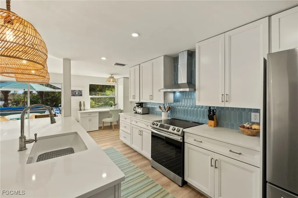 486 Lake Murex Circle Sanibel FL 33957