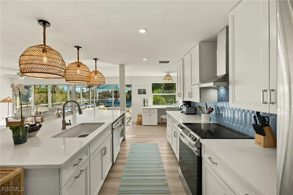 486 Lake Murex Circle Sanibel FL 33957