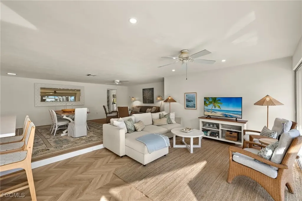 486 Lake Murex Circle Sanibel FL 33957