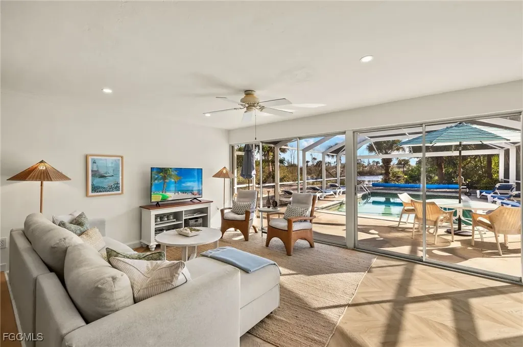 486 Lake Murex Circle Sanibel FL 33957