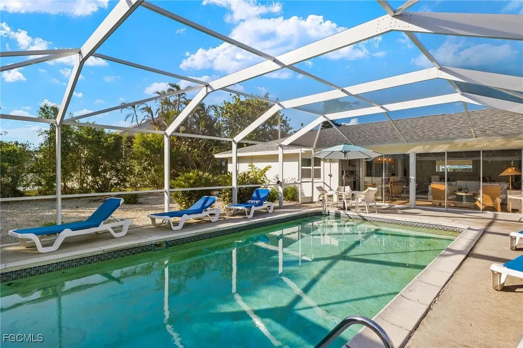 486 Lake Murex Circle Sanibel FL 33957