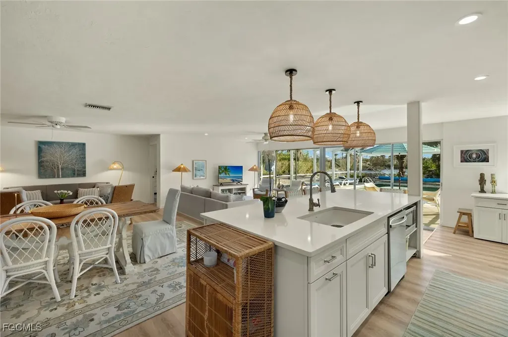 486 Lake Murex Circle Sanibel FL 33957