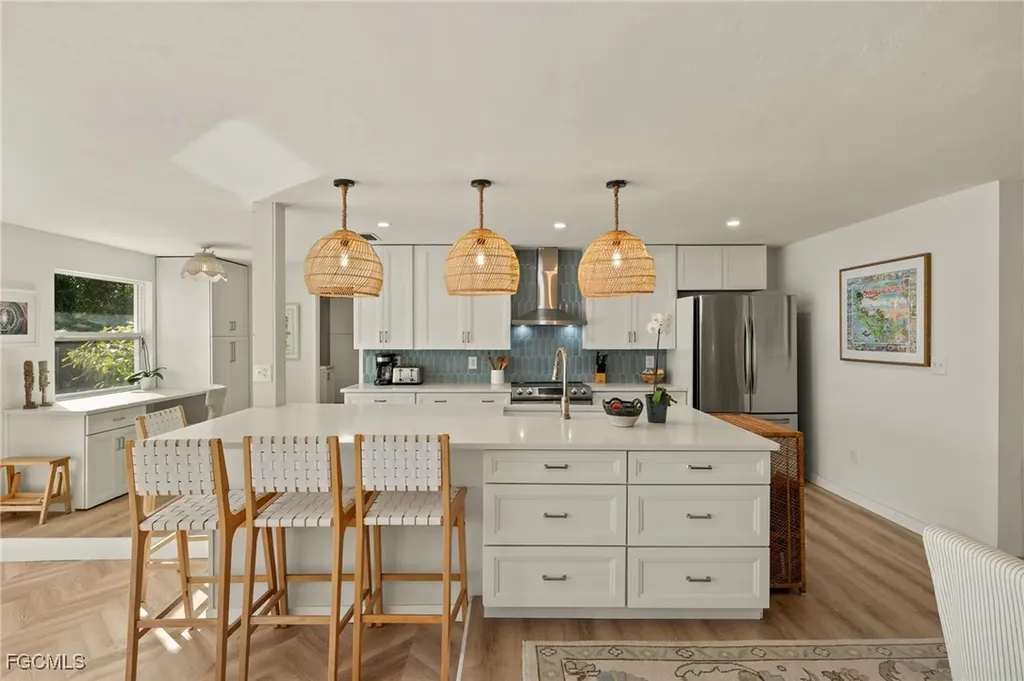 486 Lake Murex Circle Sanibel FL 33957