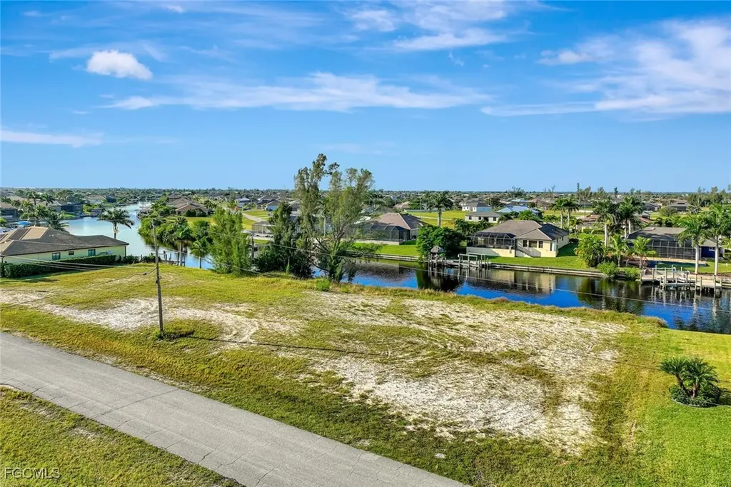 2002 NW 36th Avenue Cape Coral FL 33993