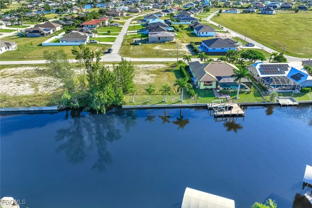 2002 NW 36th Avenue Cape Coral FL 33993