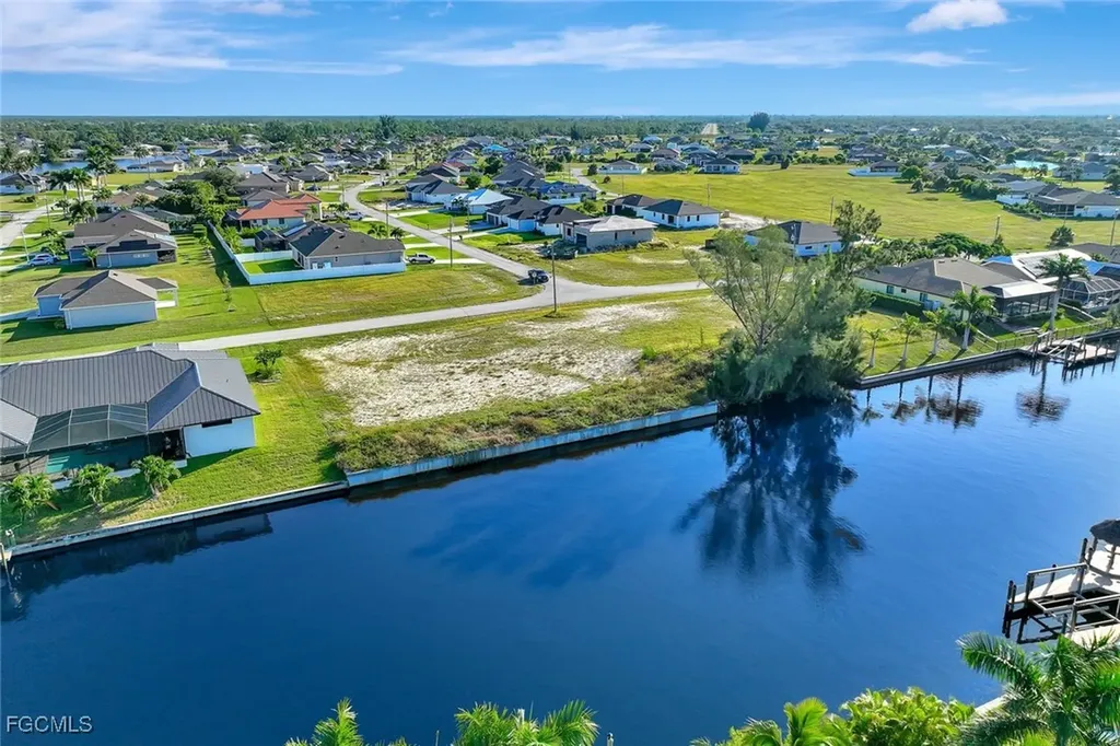 2002 NW 36th Avenue Cape Coral FL 33993