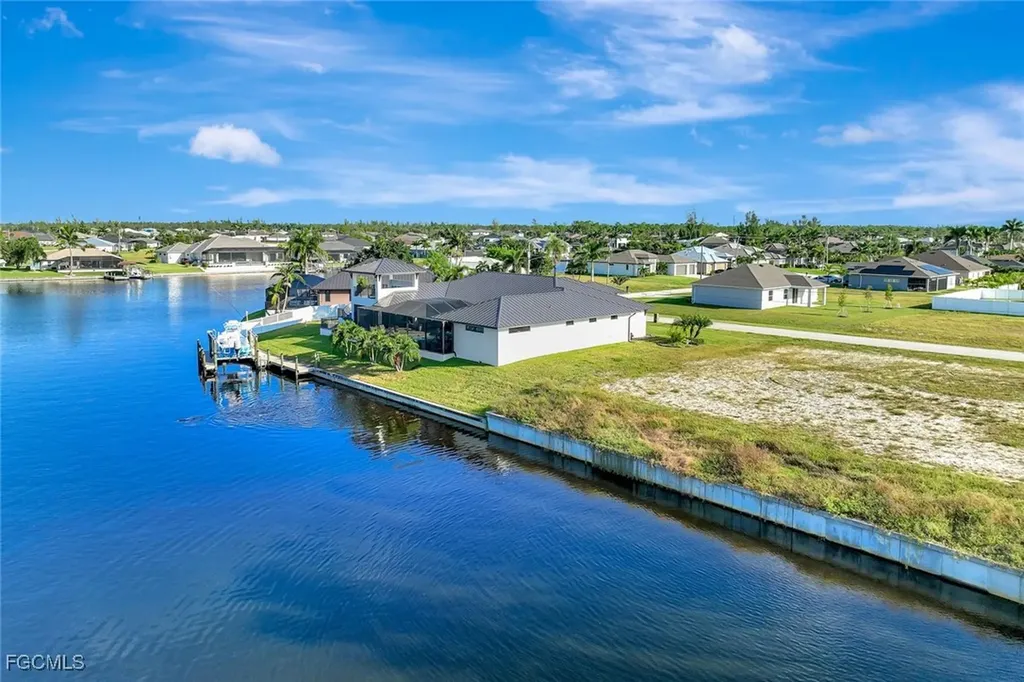 2002 NW 36th Avenue Cape Coral FL 33993