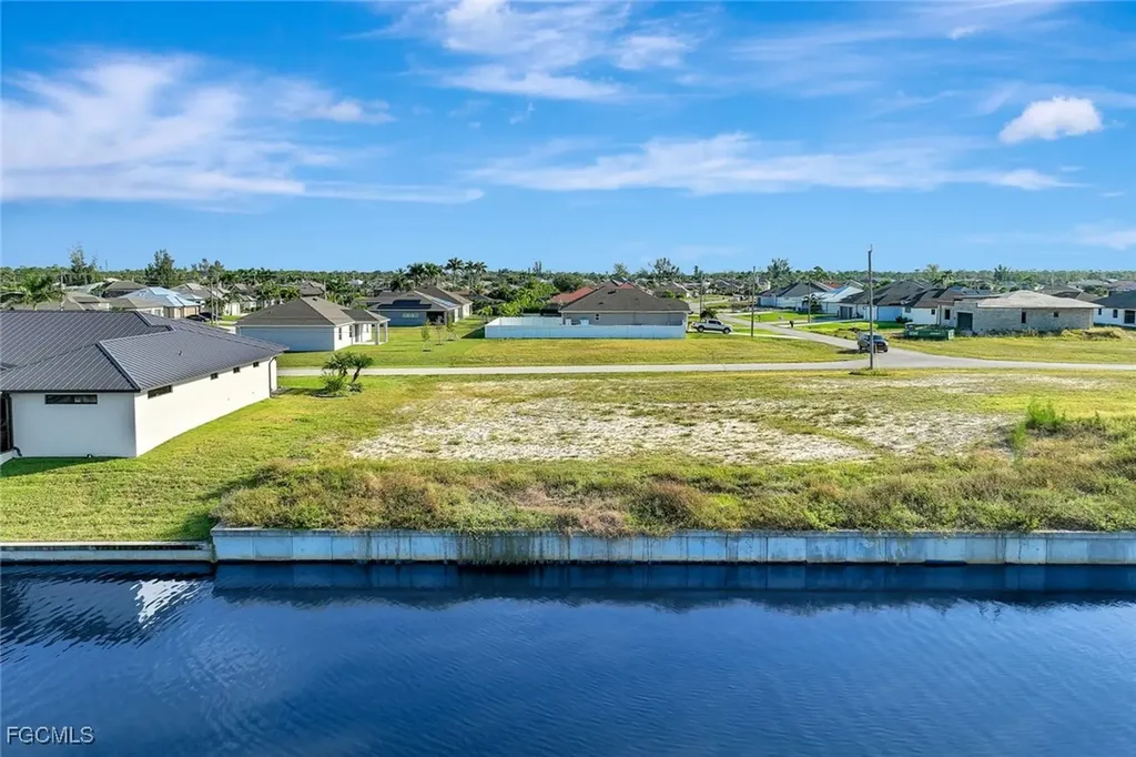 2002 NW 36th Avenue Cape Coral FL 33993