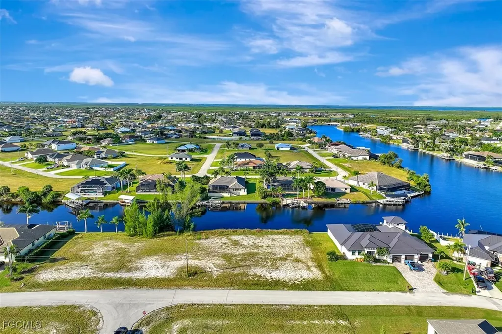 2002 NW 36th Avenue Cape Coral FL 33993