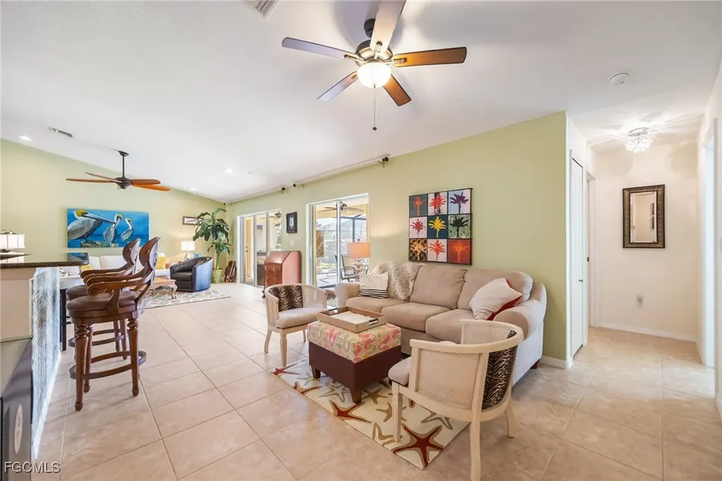 1708 SW 52nd Street Cape Coral FL 33914