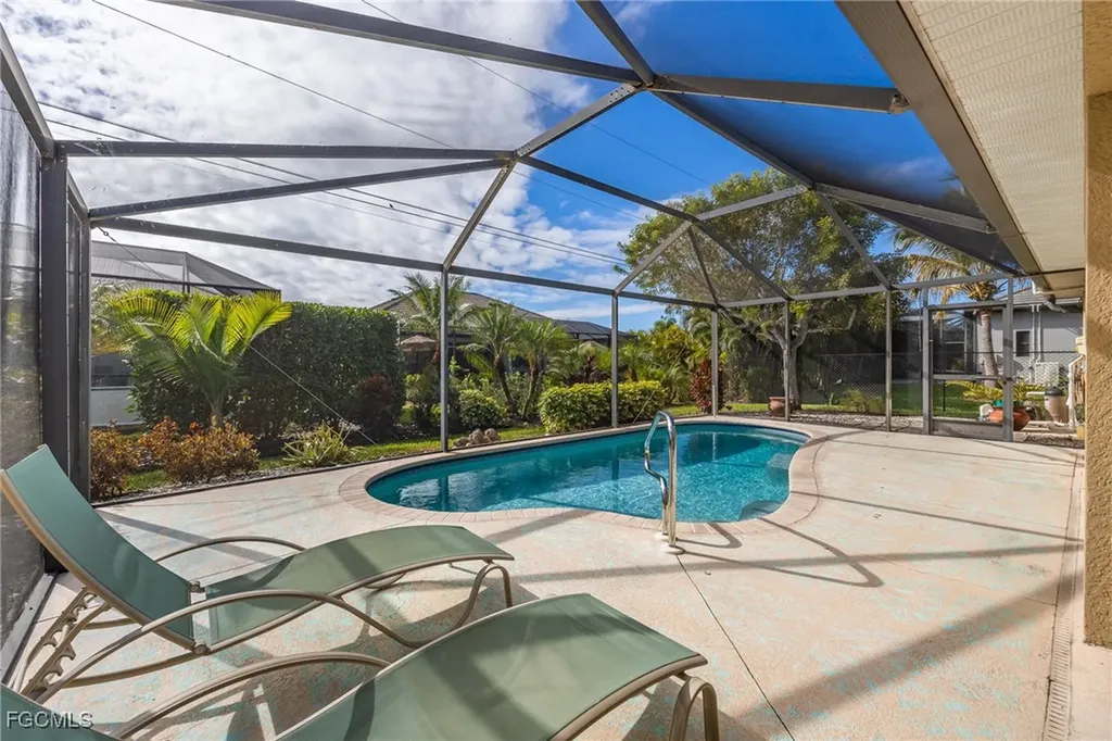 1708 SW 52nd Street Cape Coral FL 33914