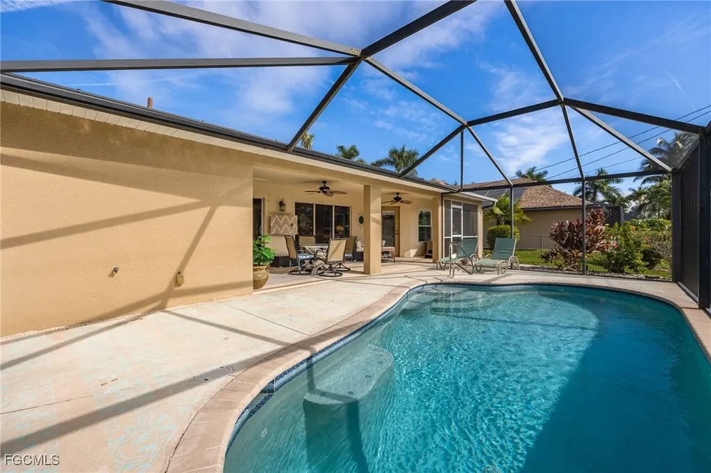 1708 SW 52nd Street Cape Coral FL 33914