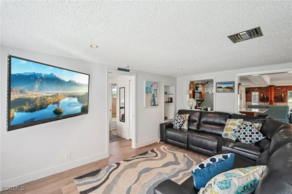 4331 Tarpon Avenue SW Bonita Springs FL 34134